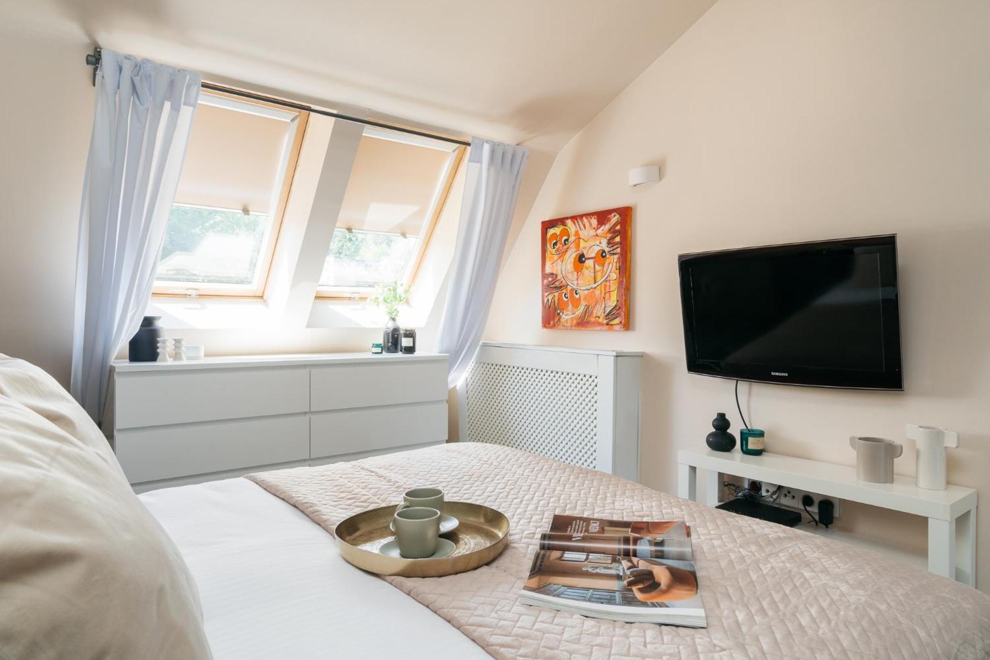 Wetlands Apartment - Loftaffair Красков Екстериор снимка